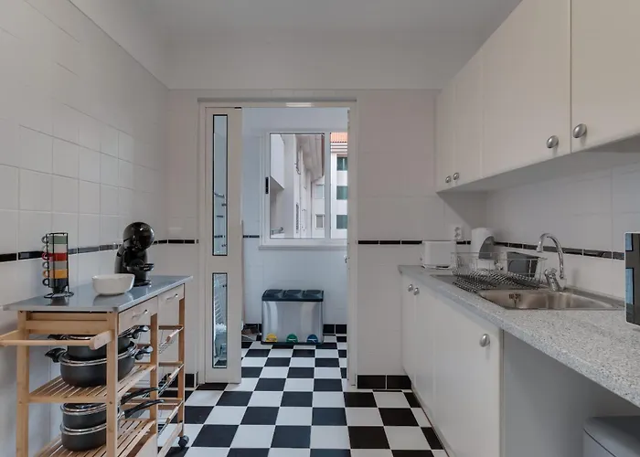 Nest 아파트 푼샬