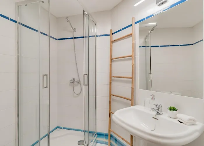 Nest 아파트 푼샬